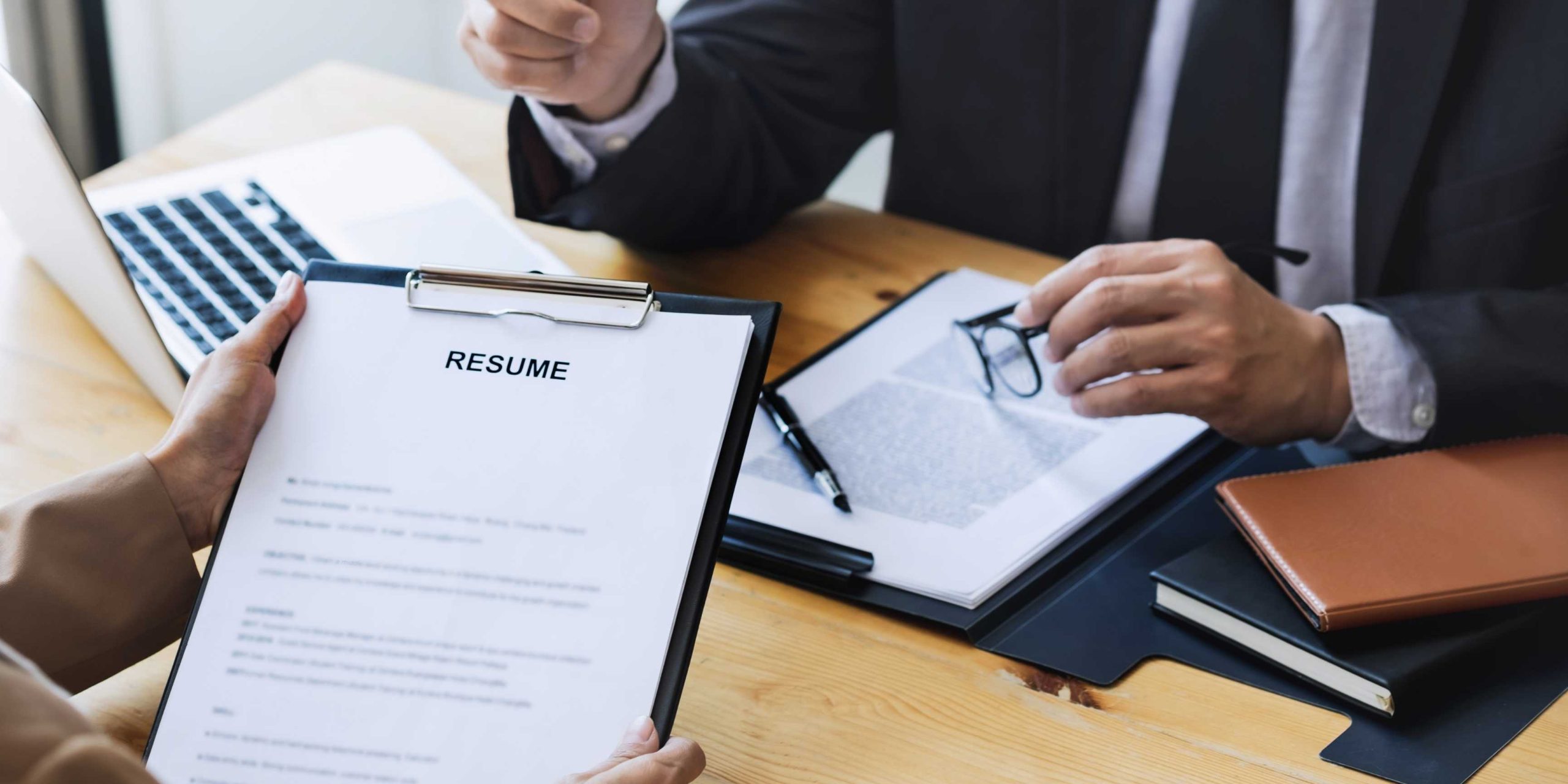 How To Write Effective Bullet Points On A Resume